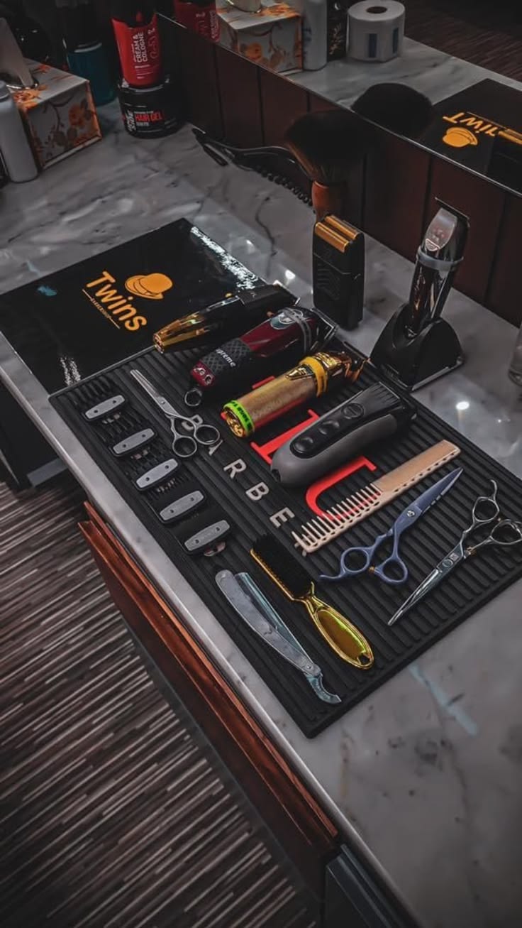 Bancada de trabalho com instrumentos profissionais da Twins